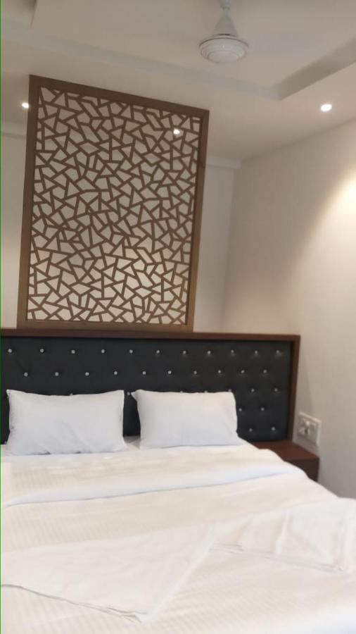 Dukes Plaza Hotel Kalyān Esterno foto